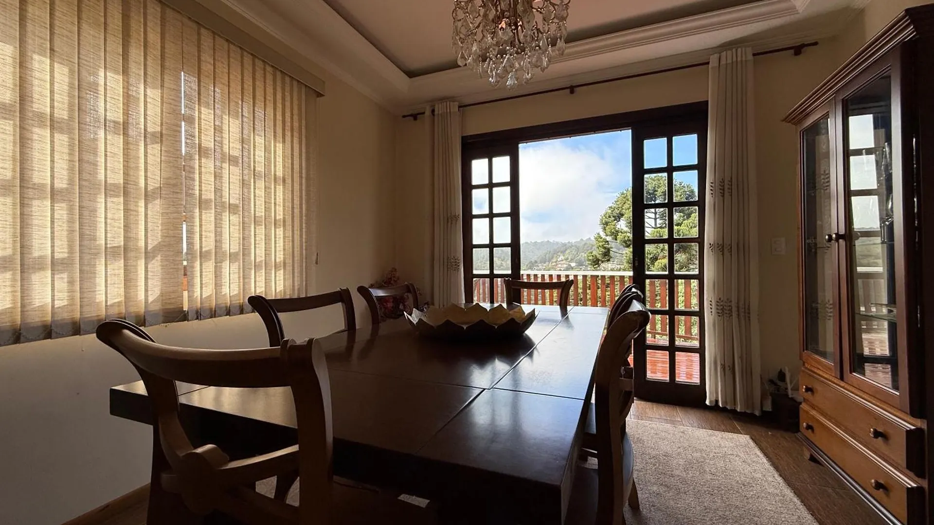 Casa Para Ate 8 Pessoas Com Facil Acesso A Pontos Turisticos Campos do Jordao Brazil